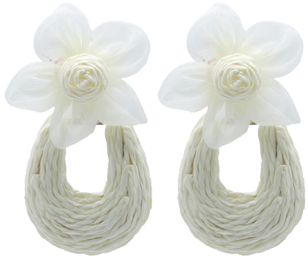 G-E16.1  E1028-006-2 Statement Earrings Flower 6.5x4cm White