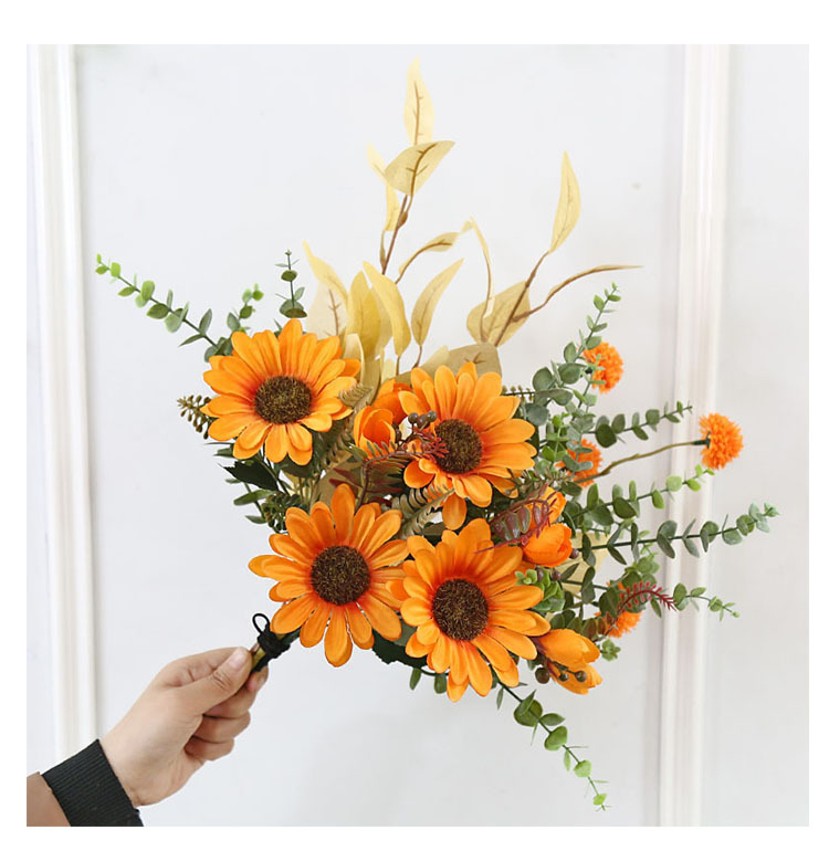 K-F7.1 DE2484-026 Silk Flower Bouquet 