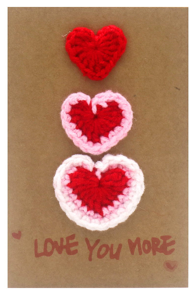 E-A16.1  PC2577-010 Positive Knitted Gift Card 14x9.5cm Hearts