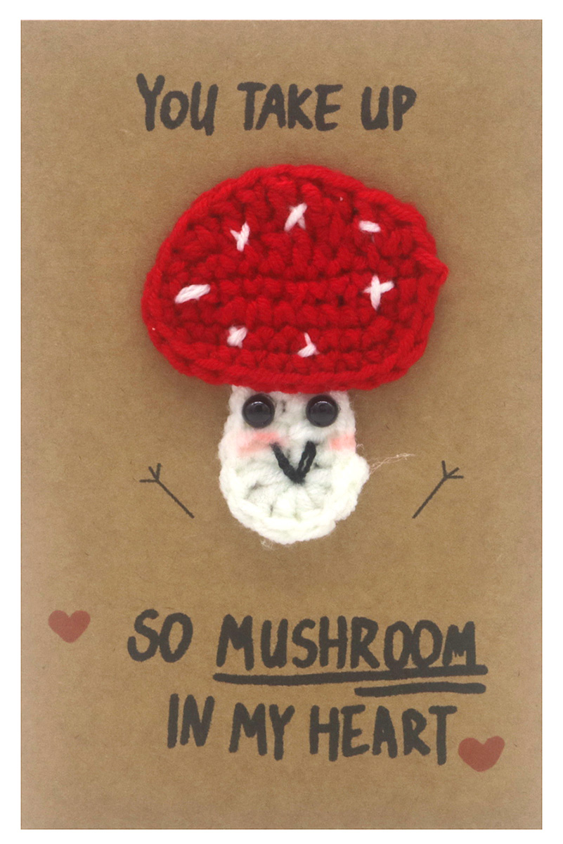 D-A2.2 PC2577-007 Positive Knitted Gift Card 14x9.5cm Mushroom
